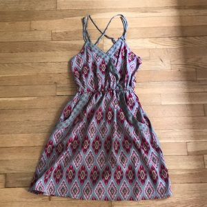 Green patterned dress with pockets